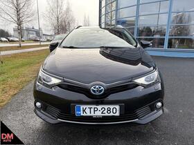 Toyota Auris vaihtoauto