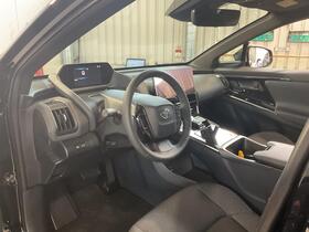 Toyota bZ4X vaihtoauto