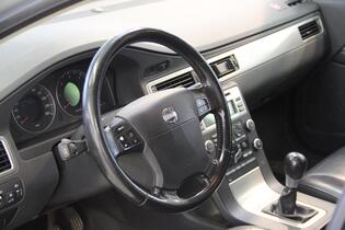 Volvo V70 vaihtoauto