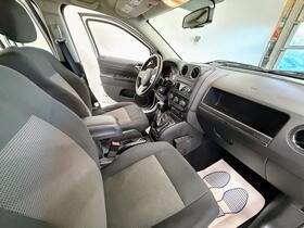 Jeep Compass vaihtoauto