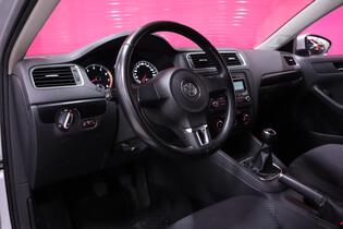 Volkswagen Jetta vaihtoauto