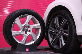 Volvo V40 Cross Country vaihtoauto