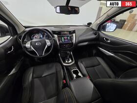 Nissan Navara vaihtoauto