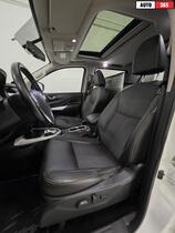 Nissan Navara vaihtoauto