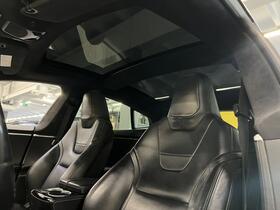 Tesla Model S vaihtoauto