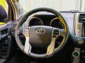 Toyota Land Cruiser vaihtoauto