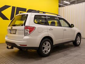 Subaru Forester vaihtoauto