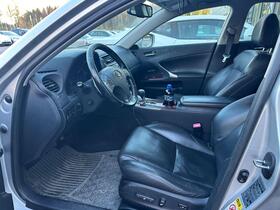Lexus IS vaihtoauto