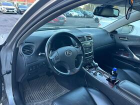 Lexus IS vaihtoauto