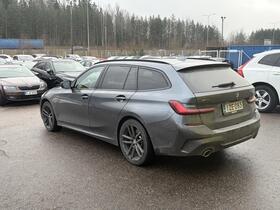 BMW 330 vaihtoauto
