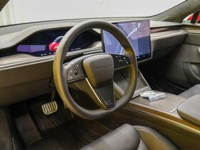 Tesla Model S vaihtoauto