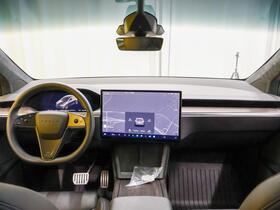 Tesla Model X vaihtoauto