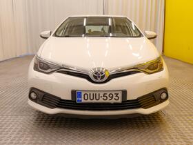 Toyota Auris vaihtoauto