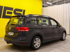 Volkswagen Touran vaihtoauto