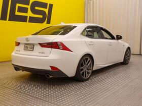 Lexus IS vaihtoauto