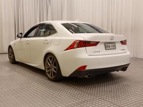 Lexus IS vaihtoauto
