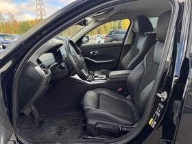 BMW 330 vaihtoauto