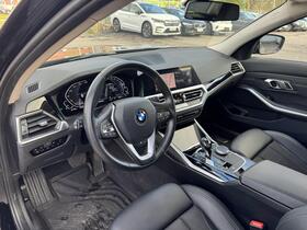BMW 330 vaihtoauto