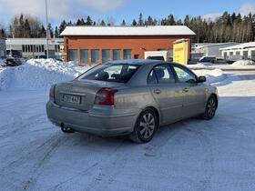 Toyota Avensis vaihtoauto