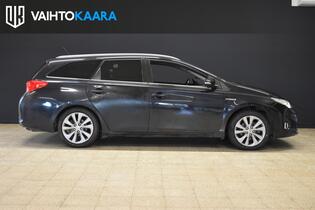 Toyota Auris vaihtoauto