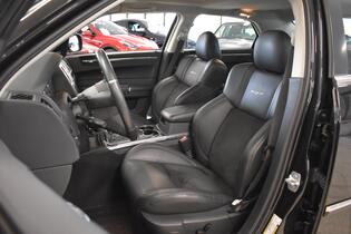 Chrysler 300C vaihtoauto