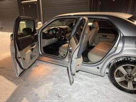 Chrysler 300C vaihtoauto