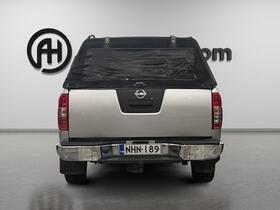 Nissan Navara vaihtoauto