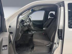 Nissan Navara vaihtoauto