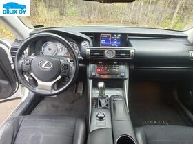 Lexus IS vaihtoauto