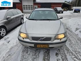 Volvo V70 vaihtoauto