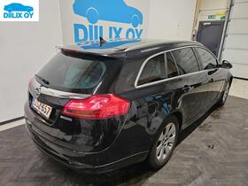 Opel Insignia vaihtoauto