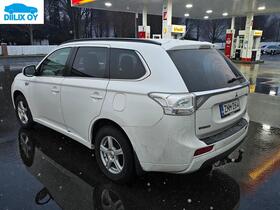 Mitsubishi Outlander PHEV vaihtoauto