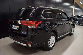 Mitsubishi Outlander PHEV vaihtoauto