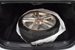 Jaguar XE vaihtoauto