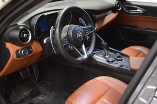 Alfa Romeo Giulia vaihtoauto