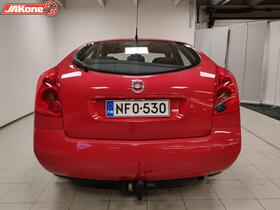 Nissan Primera vaihtoauto