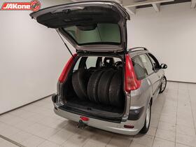 Peugeot 206 vaihtoauto