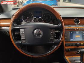 Volkswagen Phaeton vaihtoauto