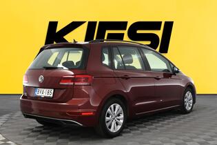 Volkswagen Golf Sportsvan vaihtoauto