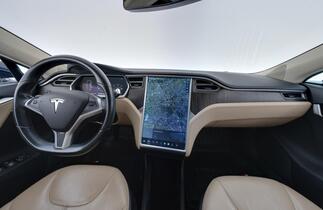 Tesla Model S vaihtoauto