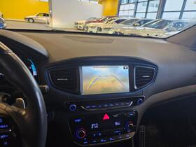 Hyundai IONIQ plug-in vaihtoauto