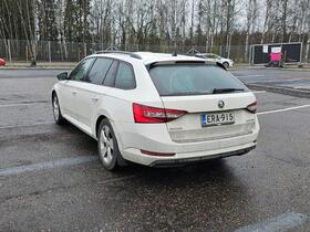 Skoda Superb vaihtoauto