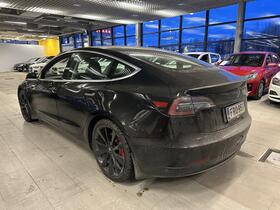 Tesla Model 3 vaihtoauto