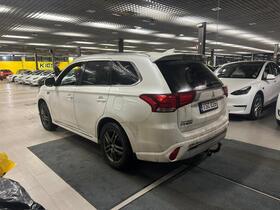 Mitsubishi Outlander PHEV vaihtoauto