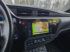 Toyota Auris vaihtoauto