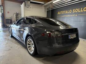 Tesla Model S vaihtoauto