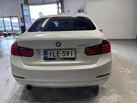 BMW 320 vaihtoauto