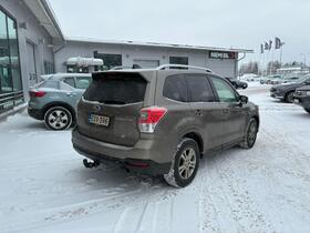 Subaru Forester vaihtoauto