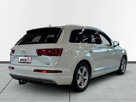 Audi Q7 vaihtoauto