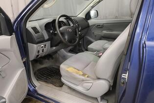 Toyota Hilux vaihtoauto